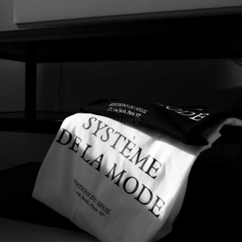 Футболка с принтом LA MODE